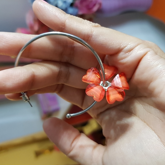 2 Sets Of Colorful Peruvian Earrings - Picture 14 of 17